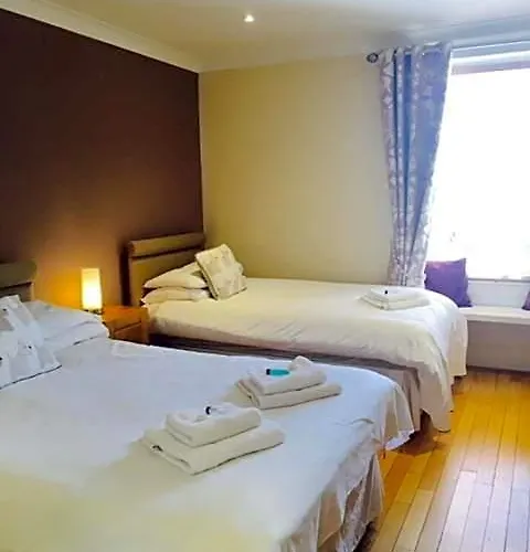 The Crown Hotel