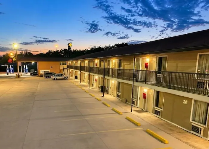 Economy Inn Sweetwater I-75