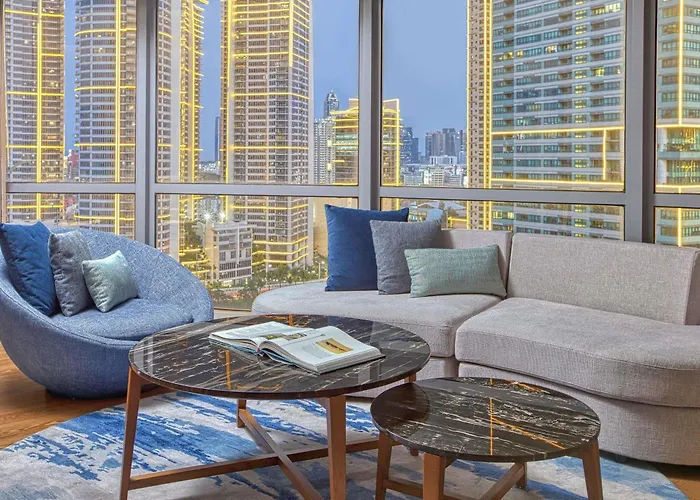 Novotel Suites Manila At Acqua