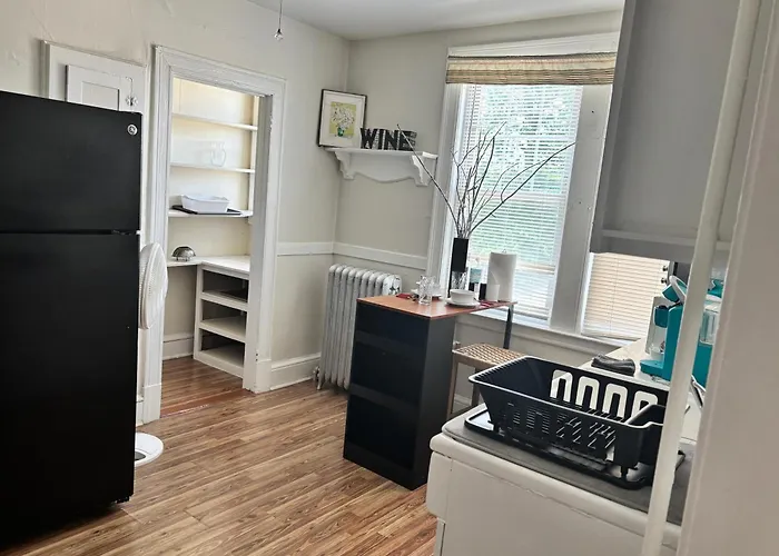 The Bushnell Suite C2