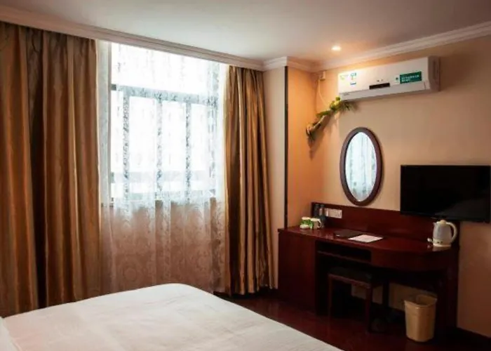 Greentree Inn Wuhu Fangte Second Phase Nanxiang Wanshang Express Hotel