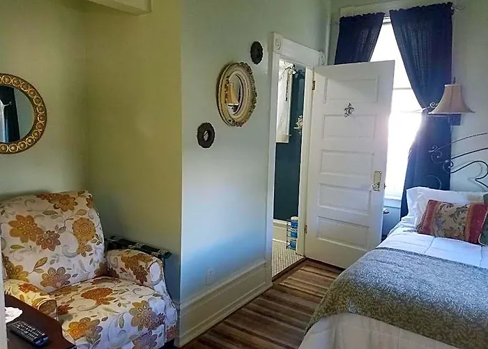 Abbey House Inn (Adults Only)