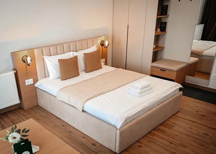 H&H Luxury Apartments