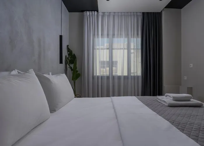 Hebrard Industrial Suites