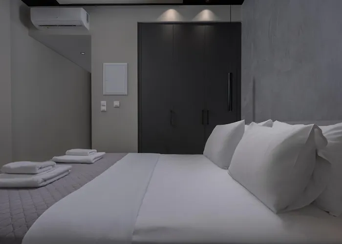 Hebrard Industrial Suites