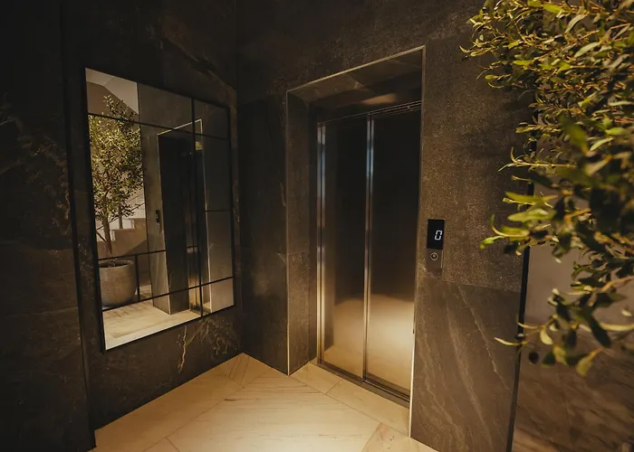 Noir Hotel