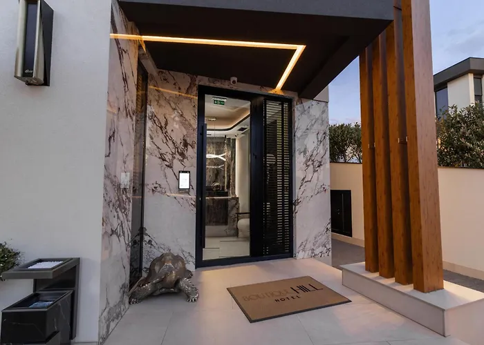Boutique Hill Hotel