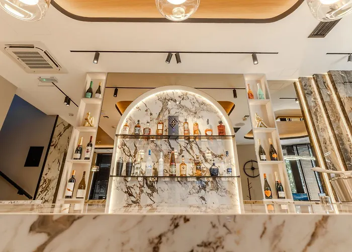 Boutique Hill Hotel