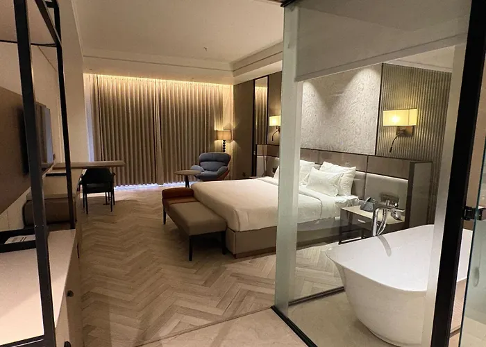 Lumeirrah Suites