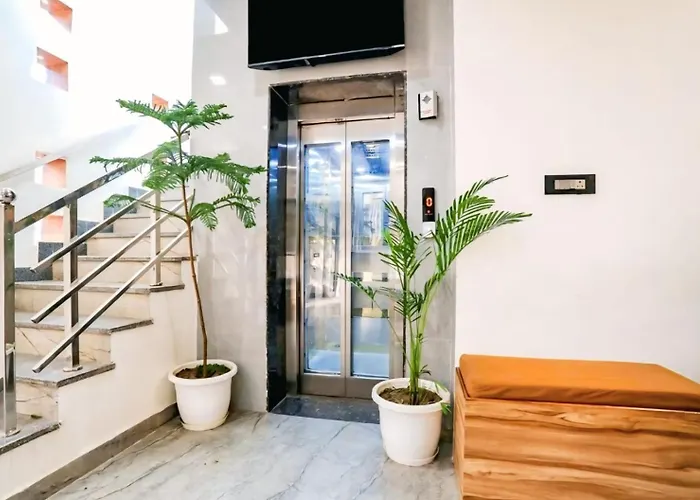 Goyal Hotelirs - Hotel Vasudha Near Prem Mandir, Vrindavan