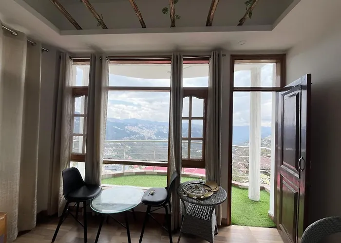 Siesta B&B Private Balcony & Himalayan Sunrise Views