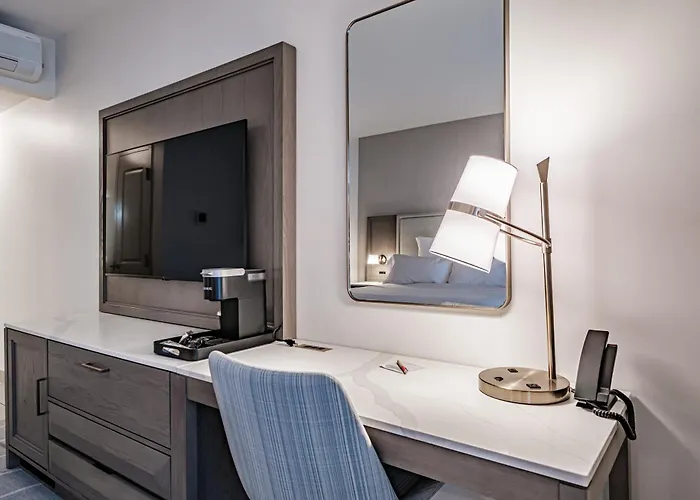 Hotel Bridgton