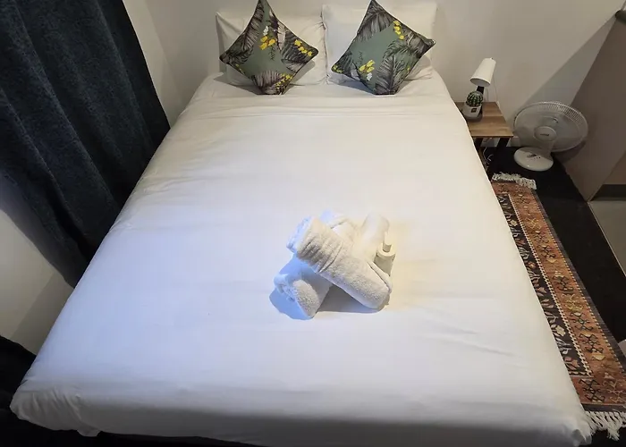 Aurora Inn