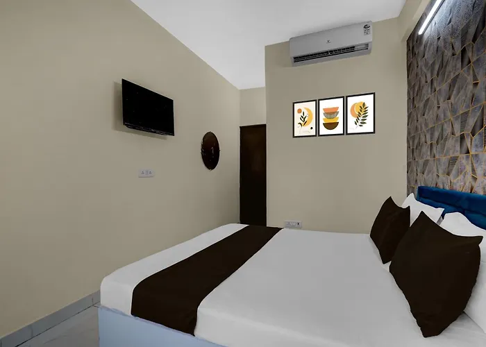 Hotel O La Belle