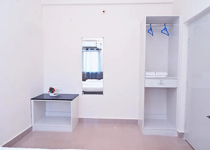Rr Service Apartment