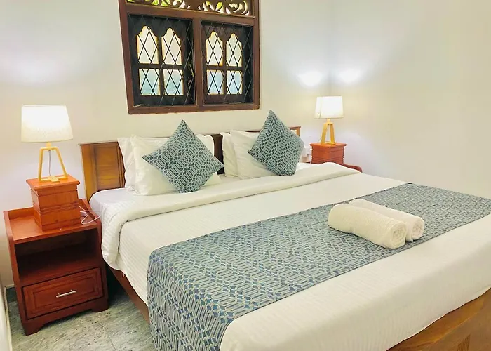 Sun And Waves Beach Cottage Ahungalla