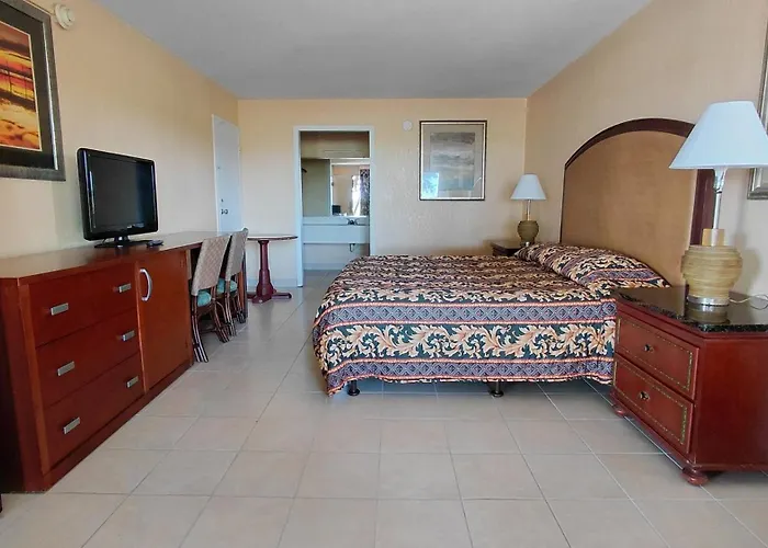 Paramount Lakeside Inn & Suites