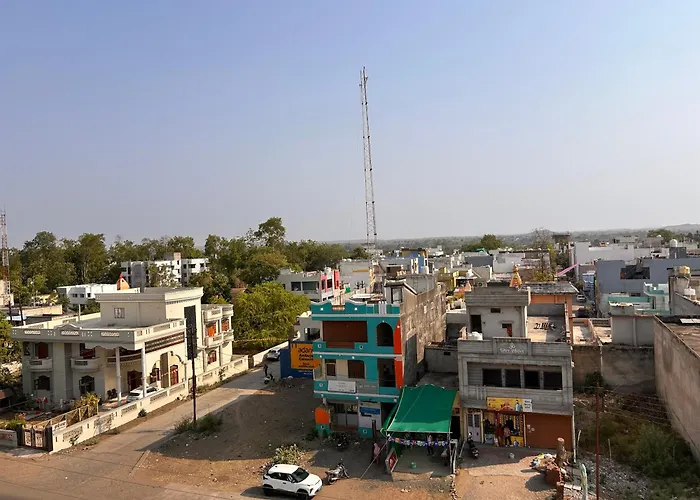 Shree Gurukripa Inn