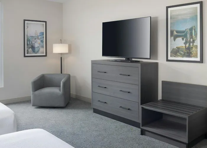 Residence Inn By Marriott Portland Thompson'S Point