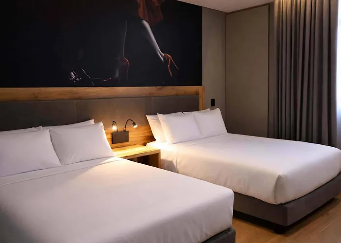 Radisson Red Funes