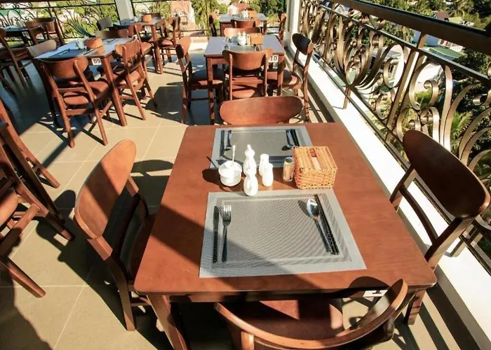 Thai Binh Cam Ranh Hotel