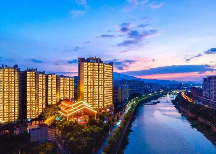 Wuzhishan Qingneng Lijingwan Hotel