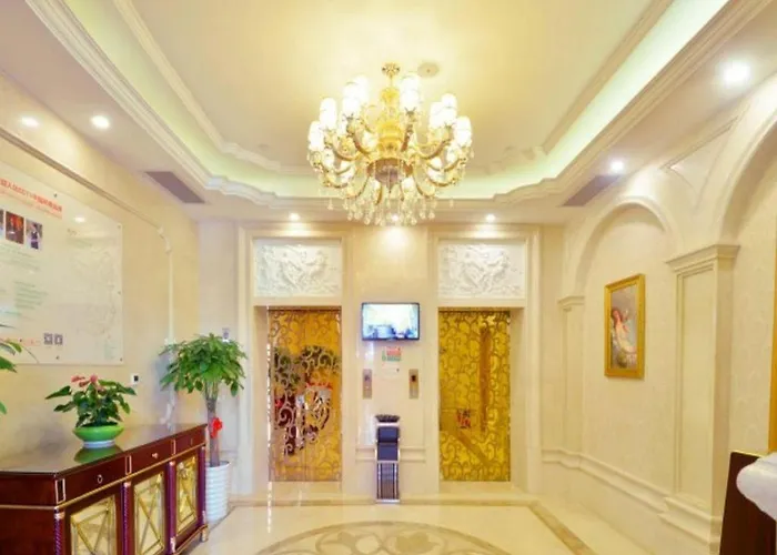 Vienna International Hotel Meizhou Spindle Bridge Branch