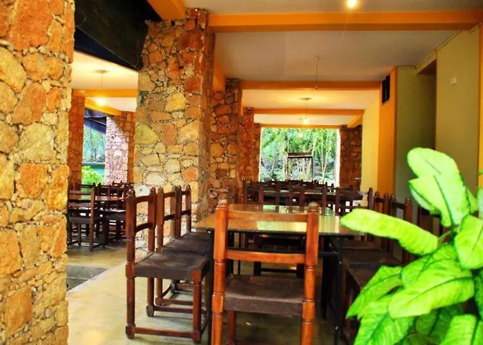 Belihuloya Rest House