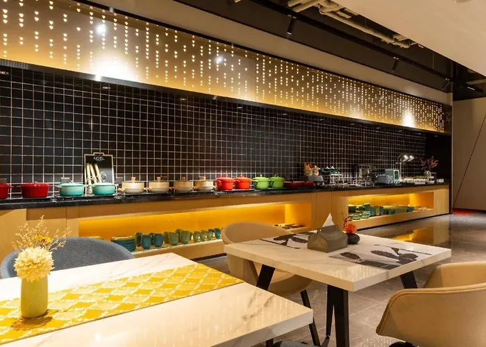 Ibis Styles Gulou Kaifengfu Hotel