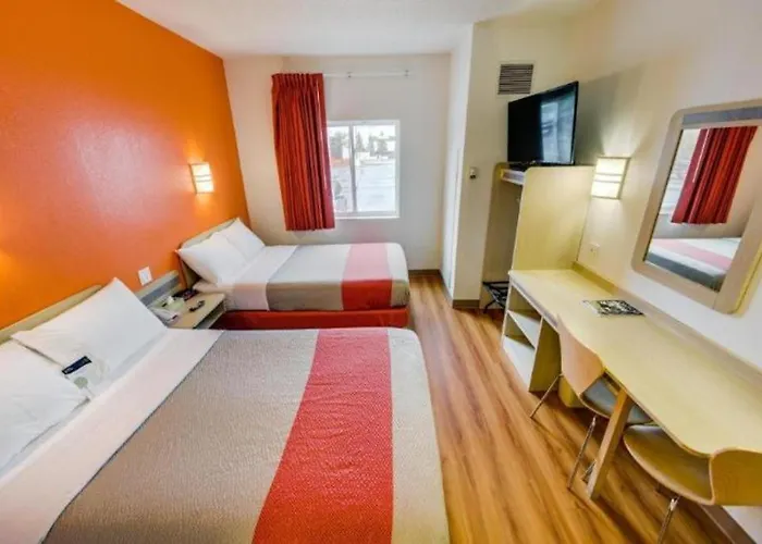 Motel 6 Brampton, On - Toronto