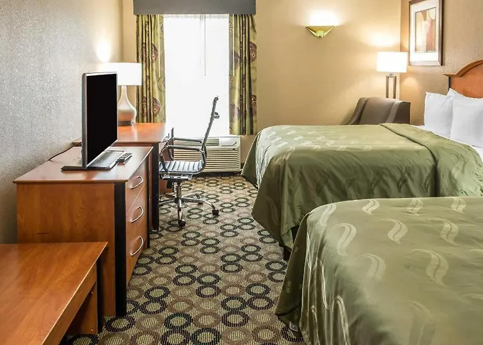 Quality Inn & Suites Columbus West - Hilliard