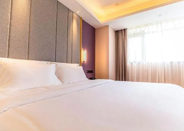 Lavande Hotels Qixingyan Scenic Spot Yihua International Plaza