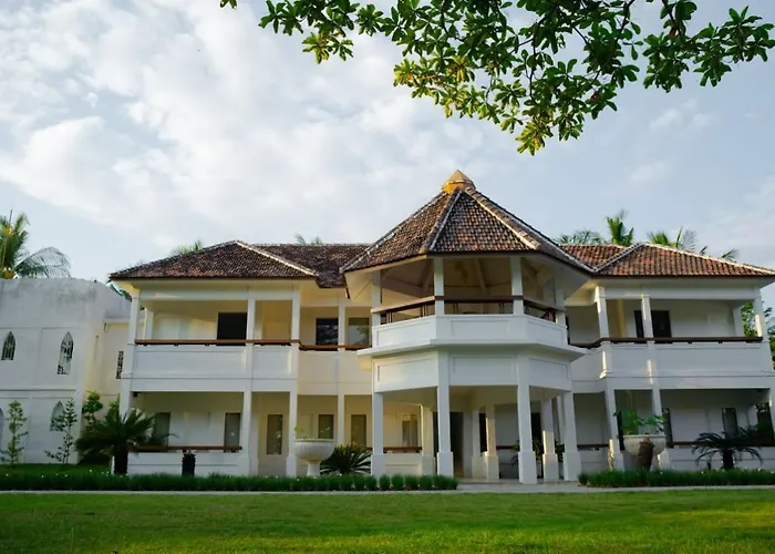 Amandalay Hotel & Villas