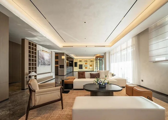 Atour Hotel, Longmen Avenue, Longmen Station, Luoyang