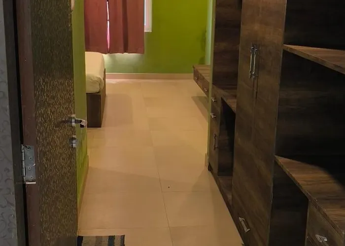 Pds Hotel And Restaurant