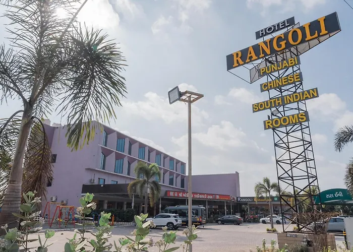 Hotel Rangoli - 10 Min From Palsana Chowk