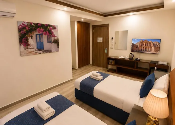 Sky Royal Hotel