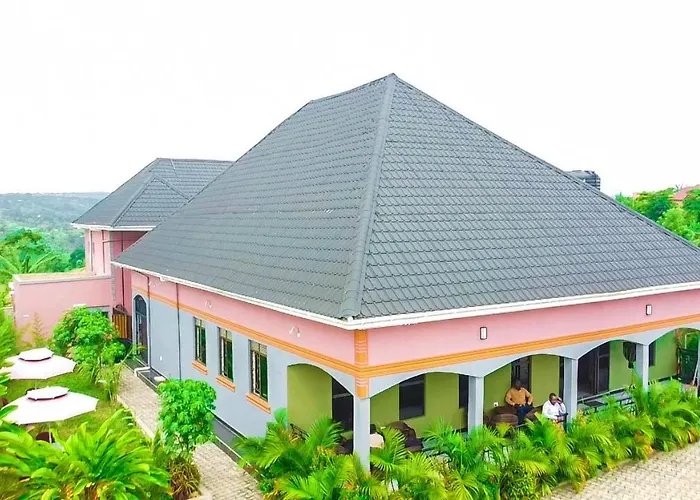 Bamboo Suites Kihihi