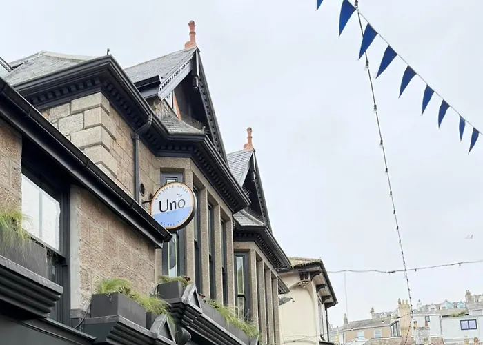 Uno By The Sea - Boutique Hotel