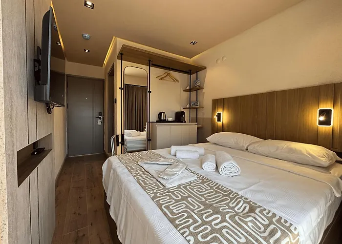 Aterna Hotel