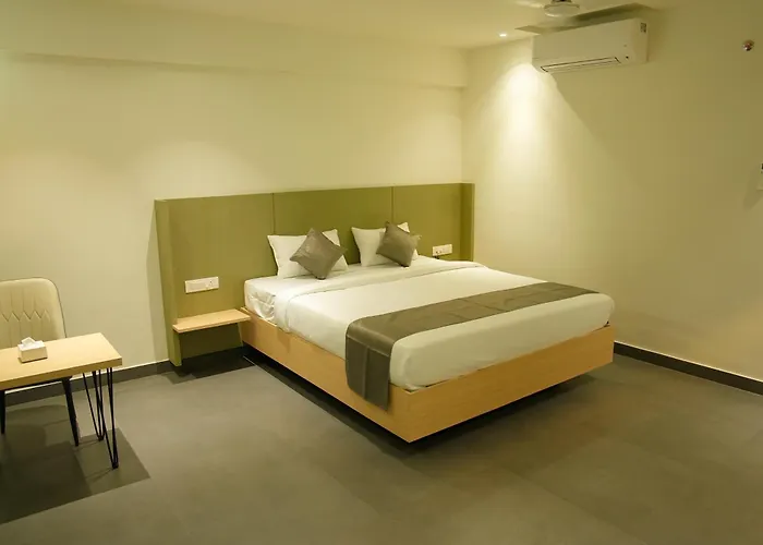Hotel The Nature Regency