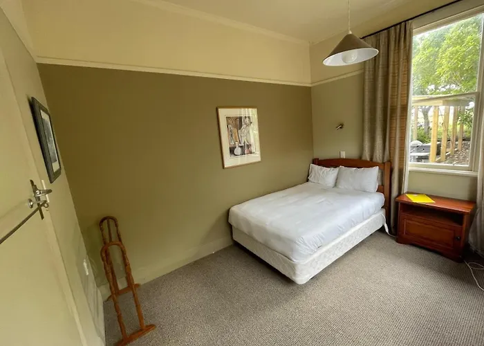 Central Otago Hydeaway