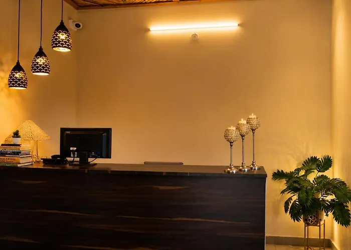 Gauri Hayat Corbett Retreat