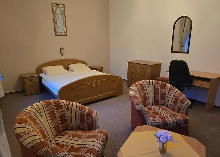 Hotel T-X