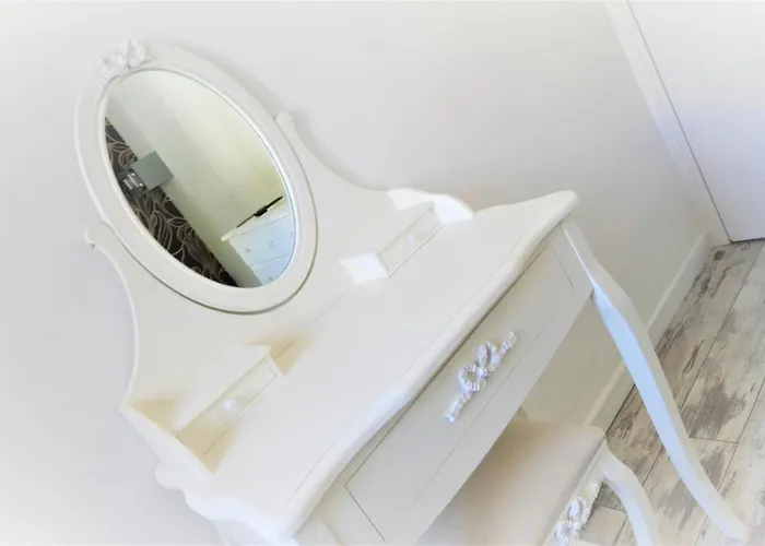 Petite Chambre Economique Avec Acces Au Spa Exterieur