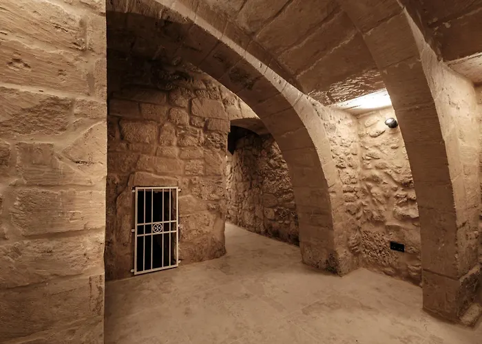 Casa Radiant