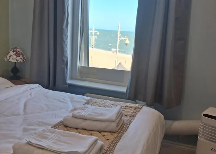 The Carlton Hotel