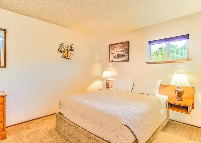 Hi-Tide Resort Fireplace Dogs Ok Unit 6