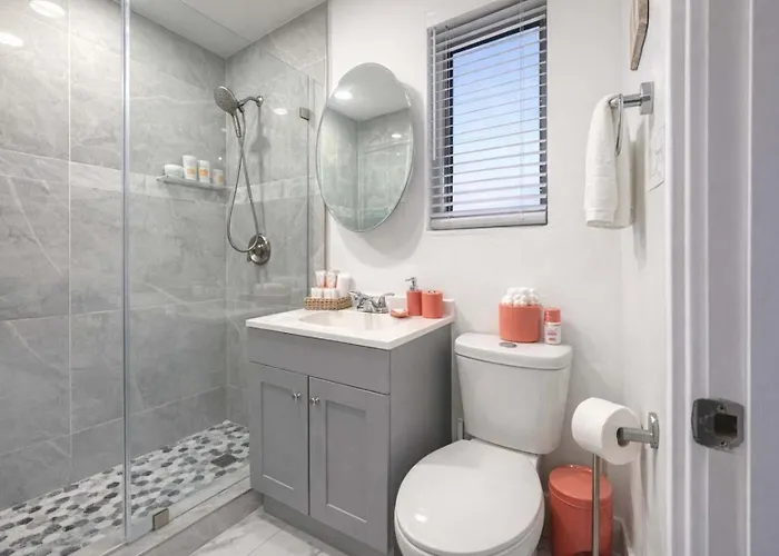 Ocean Hollywood Suites By The Gold Nests