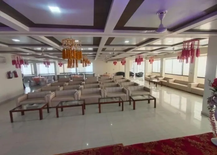 Hotel Vasant - Premium Hotel In Gajraula - All Ac Rooms With Restaurant - Free Wi-Fi & Parking - Banquet